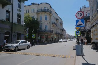В Астрахани увеличивается количество «лежачих полицейских»